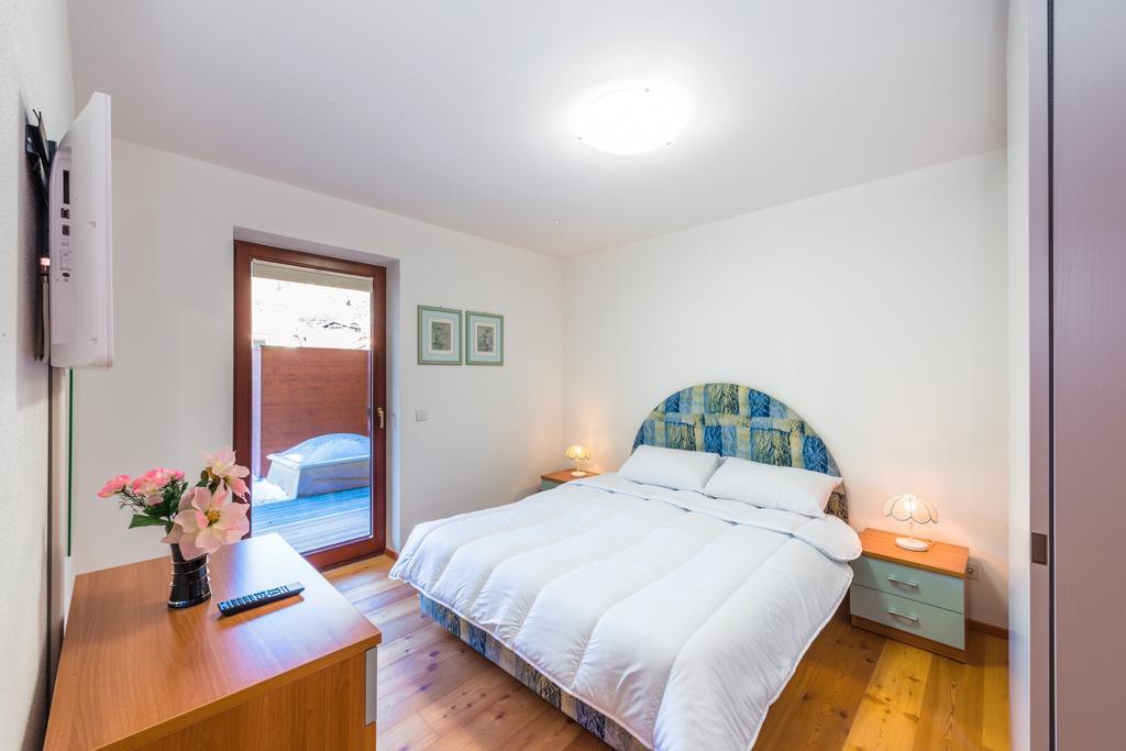 Wald Residence Bad Kleinkirchheim Zimmer foto