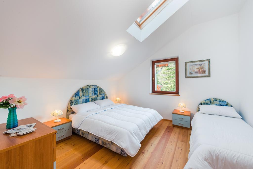Wald Residence Bad Kleinkirchheim Zimmer foto